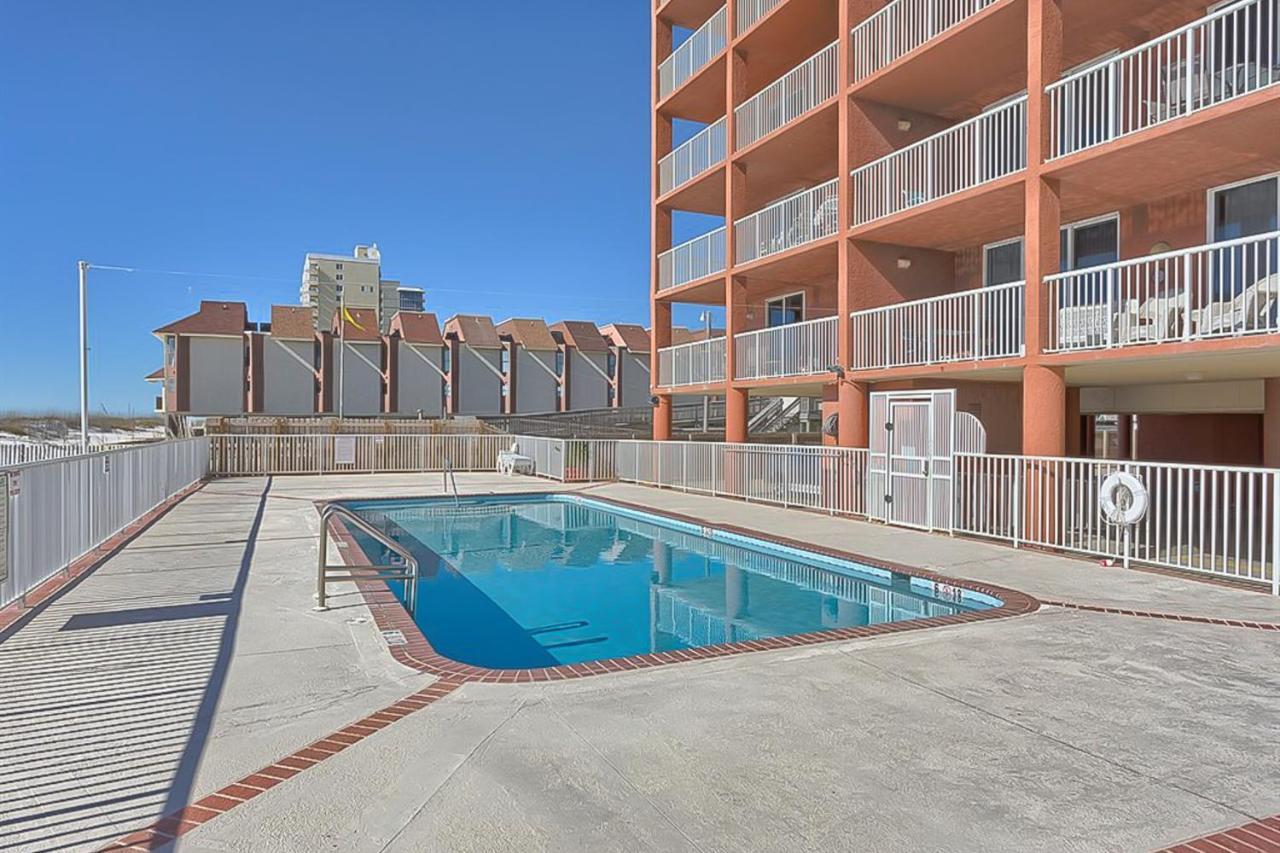Buena Vista 405 Apartment *